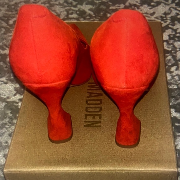 Steve Madden Vibrant Red Suede Heels - Picture 3 of 3